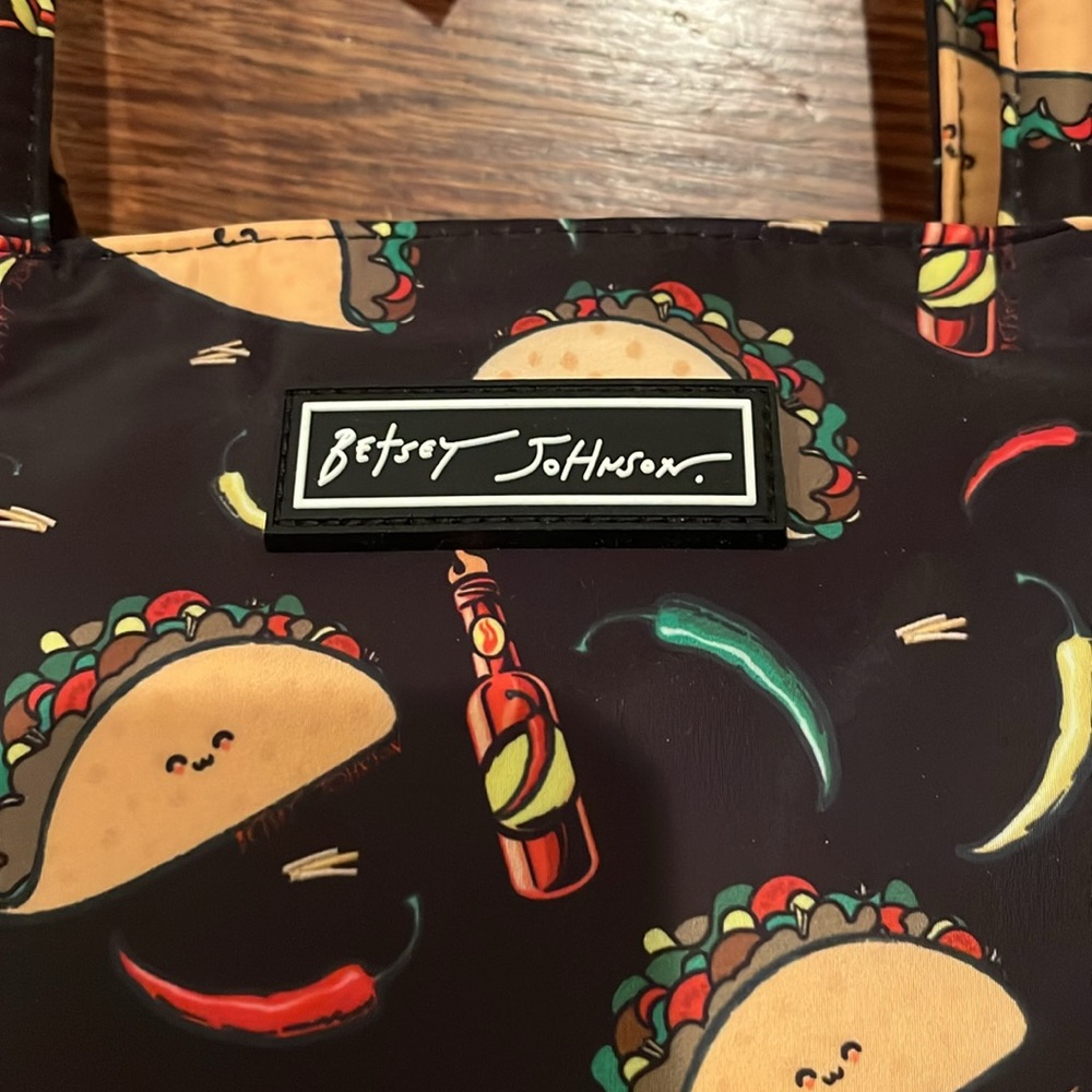NWT Betsy Johnson Lunch Tote - Picture 2 of 4